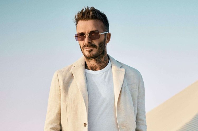 David Beckham tallet me aftësitë në gatim të Victorias teksa përgatit drekën e së dielës për familjen